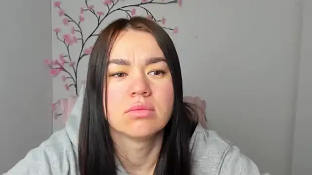 Lola Saymyname online show from 04-12-26, 05:12