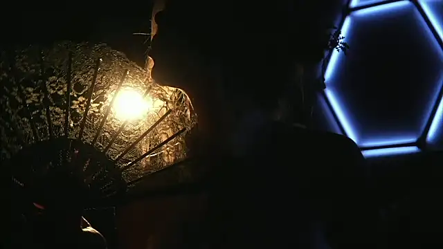 Snapshot of Alvuwkaa chatting on 10-14-25, 08:48 Alvuwkaa online show from 10-14-25, 08:48