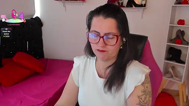 Snapshot of D_Martii chatting on 09-15-25, 12:38 D Martii online show from 09-15-25, 12:38