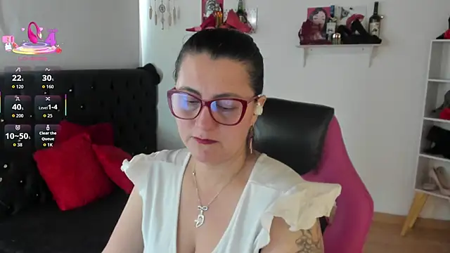 Snapshot of D_Martii chatting on 09-25-25, 12:31 D Martii online show from 09-25-25, 12:31