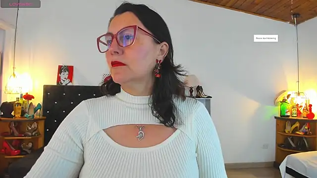 Snapshot of D_Martii chatting on 11-22-25, 12:26 D Martii online show from 11-22-25, 12:26