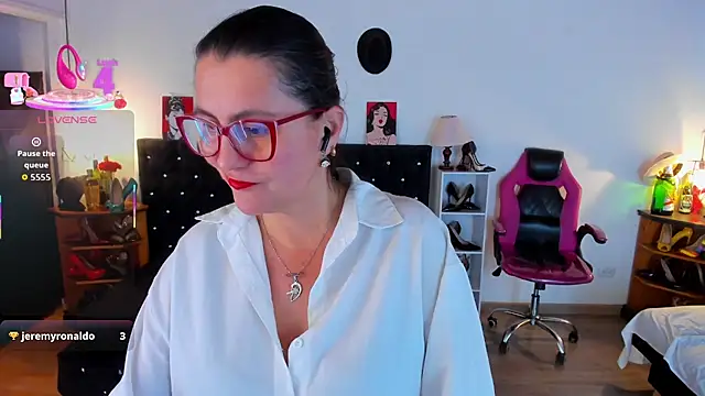 Snapshot of D_Martii chatting on 11-23-25, 12:05 D Martii online show from 11-23-25, 12:05