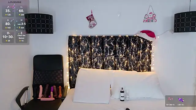 Snapshot of evvaa_moon69 chatting on 12-18-25, 12:22 evvaa moon69 online show from 12-18-25, 12:22