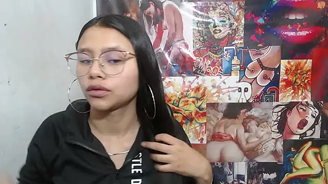 SofieLove 01 online show from 10-19-25, 08:26