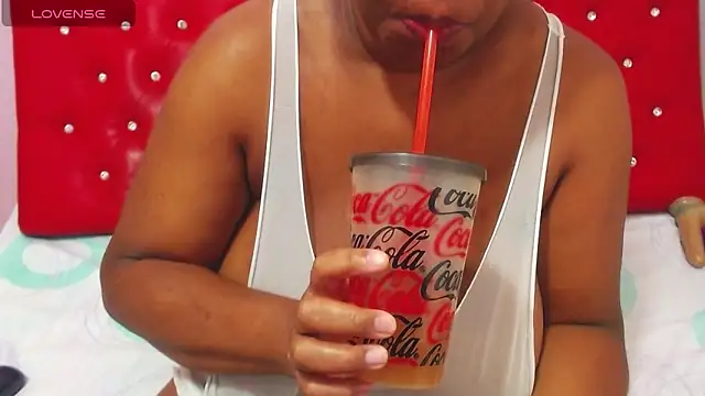 Snapshot of wonderfuldiana chatting on 03-14-25, 11:00 wonderfuldiana online show from 03-14-25, 11:00