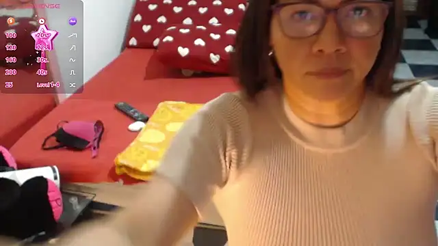 hiilarybrown online show from 02-25-26, 01:26