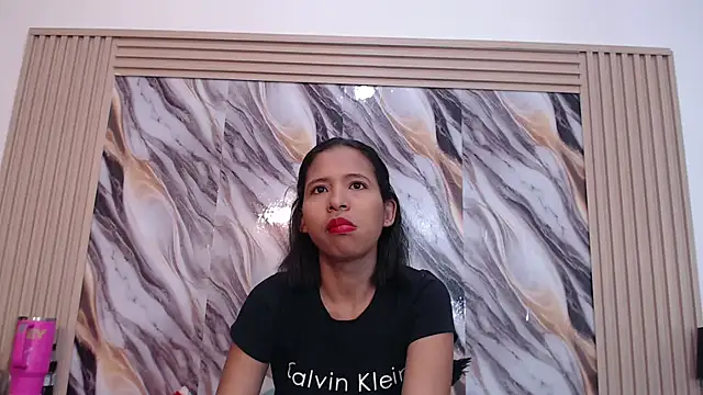 Snapshot of Samantha_Fox69_ chatting on 12-19-25, 02:51 Samantha Fox69 online show from 12-19-25, 02:51