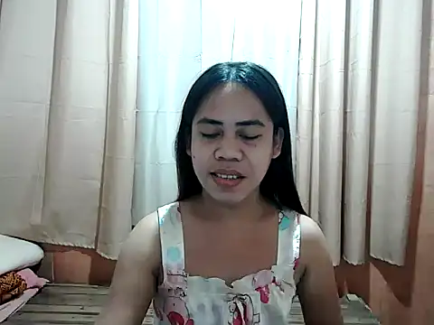 Snapshot of exoticpinay_dolly chatting on 10-06-25, 10:51 exoticpinay dolly online show from 10-06-25, 10:51