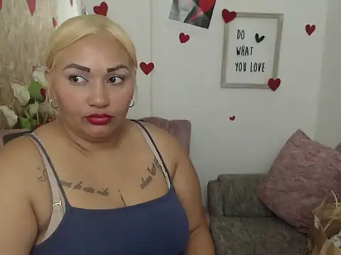 laleska montenegro online show from 10-14-25, 03:57