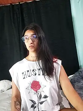 Snapshot of EVAH_LEE_ chatting on 09-14-25, 02:00 EVAH LEE online show from 09-14-25, 02:00