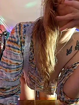 PeachyAriel online show from 03-01-26, 11:51