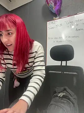 JuliethaDemon  online show from 12-17-25, 12:33