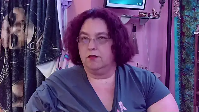 Snapshot of lil-gemini-hippy chatting on 03-09-26, 03:21 lil-gemini-hippy online show from 03-09-26, 03:21