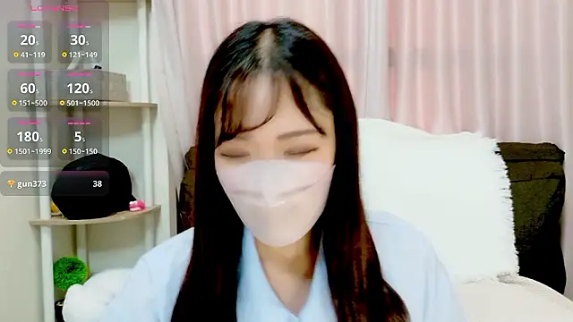 yuu-chan  online show from 11-09-25, 05:17