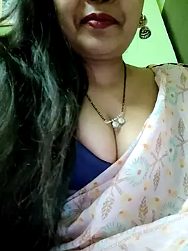 Snapshot of Sofia-ex chatting on 12-16-25, 05:34 Sofia-ex online show from 12-16-25, 05:34