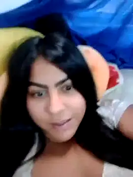 Snapshot of candytyler_ chatting on 10-17-25, 10:45 candytyler online show from 10-17-25, 10:45