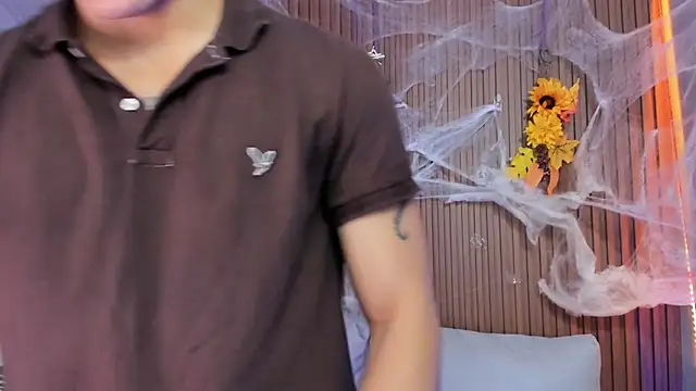 Leo santoro online show from 10-16-25, 01:56