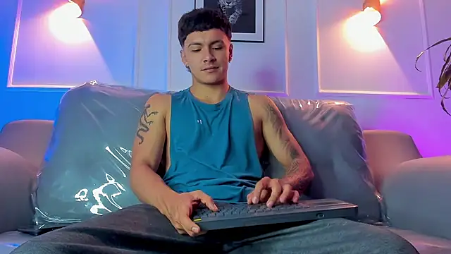 Leo santoro online show from 03-29-26, 02:06