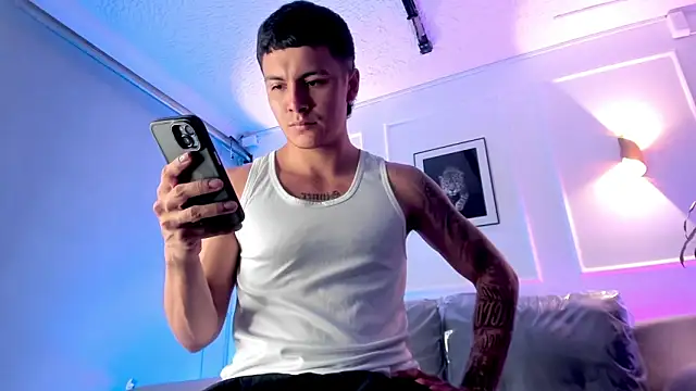 Leo santoro online show from 04-20-26, 01:25