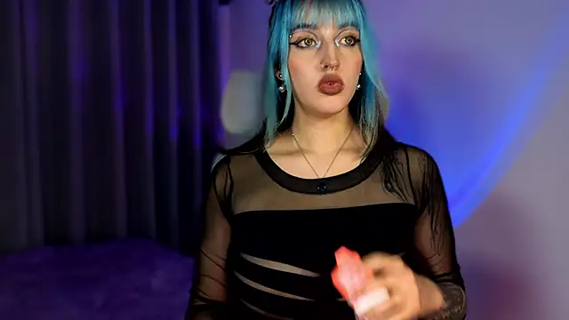 Snapshot of Blueee_cat chatting on 02-26-26, 06:23 Blueee cat online show from 02-26-26, 06:23