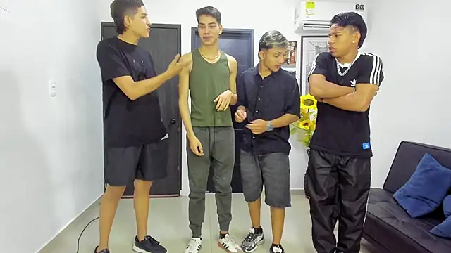 Bisexlifehot   online show from 03-24-26, 11:21