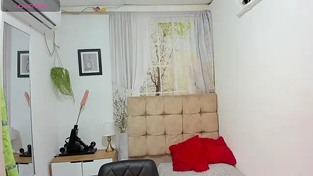 Vanessa Jenner online show from 03-24-26, 01:32