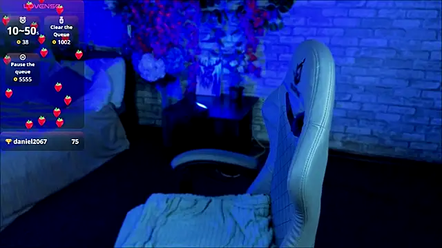 Mira Fyre online show from 10-13-25, 10:32