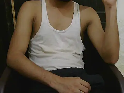 Snapshot of ursdreamperson chatting on 05-23-26, 01:22 ursdreamperson online show from 05-23-26, 01:22
