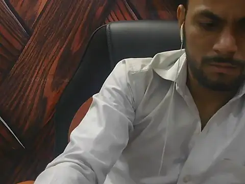 Snapshot of ursdreamperson chatting on 06-04-26, 02:39 ursdreamperson online show from 06-04-26, 02:39