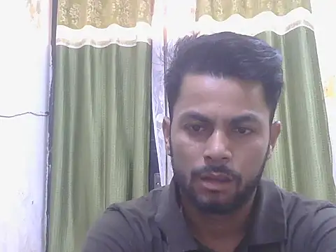 Snapshot of ursdreamperson chatting on 06-11-26, 01:05 ursdreamperson online show from 06-11-26, 01:05