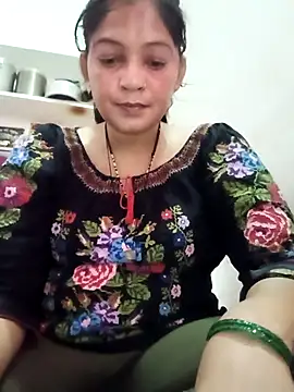 Snapshot of Chhaya_hot chatting on 04-05-26, 01:47 Chhaya hot online show from 04-05-26, 01:47