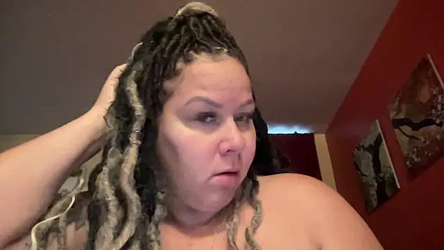 Snapshot of number1slut chatting on 05-05-26, 12:13 number1slut online show from 05-05-26, 12:13