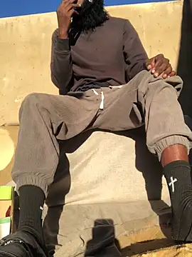 cuminsidebby online show from 04-28-26, 05:23