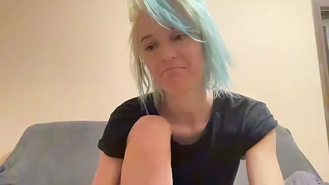 Lea Elfie online show from 03-21-26, 06:00