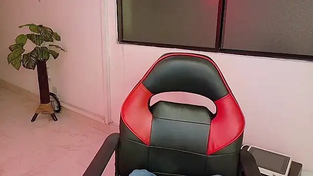 Hell Girll  online show from 10-05-25, 03:49