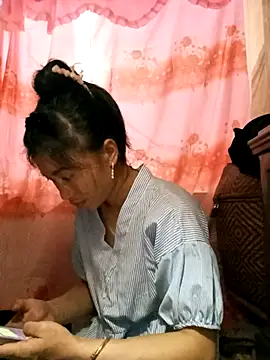 Phuongphuongg online show from 09-19-25, 10:27