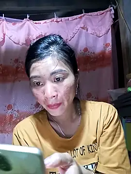 Phuongphuongg online show from 10-09-25, 04:10