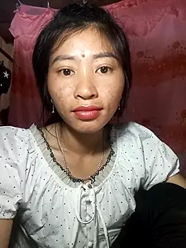 Phuongphuongg online show from 10-15-25, 01:50