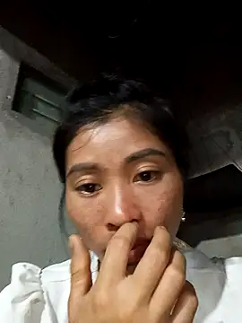 Phuongphuongg online show from 10-17-25, 01:03