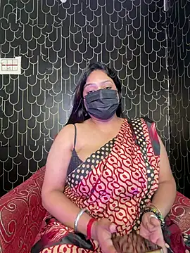 Snapshot of Horny_Kavita chatting on 06-20-26, 06:49 Horny Kavita online show from 06-20-26, 06:49