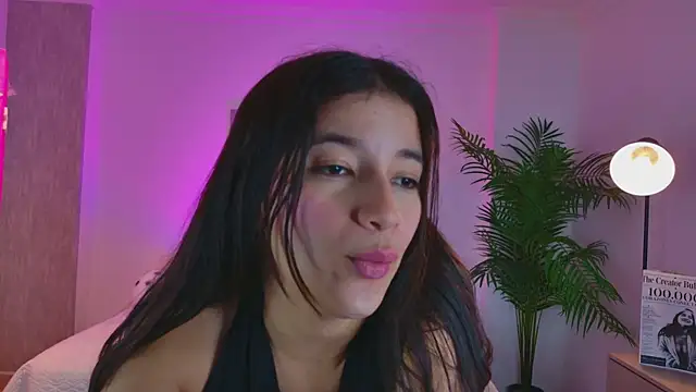 Snapshot of LUNAA___ chatting on 06-11-26, 03:15 LUNAA online show from 06-11-26, 03:15