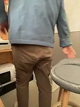 sonwmelt1 online show from 09-30-25, 07:46