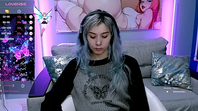 Snapshot of SophieAsh chatting on 10-18-25, 07:09 SophieAsh online show from 10-18-25, 07:09