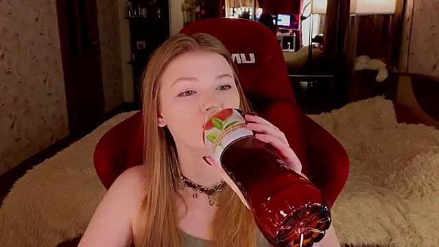 Jenny Skinner20 online show from 03-06-26, 03:08