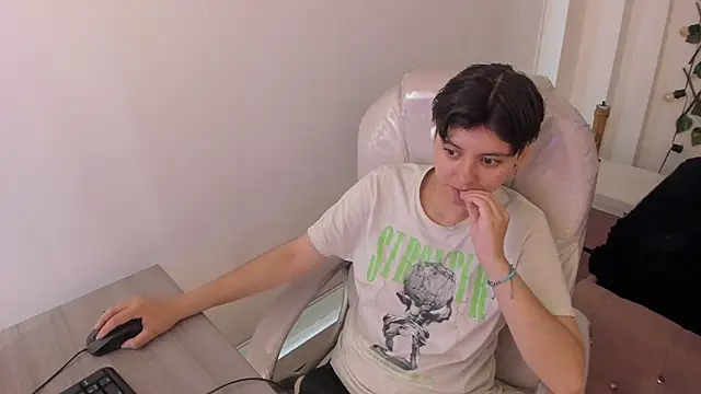 Nathaly ds online show from 10-21-25, 07:25