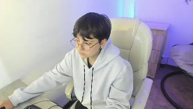 Nathaly ds online show from 11-28-25, 12:52