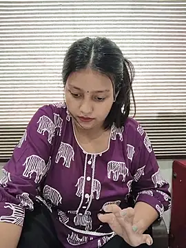 Dipali143143 online show from 07-21-26, 11:34