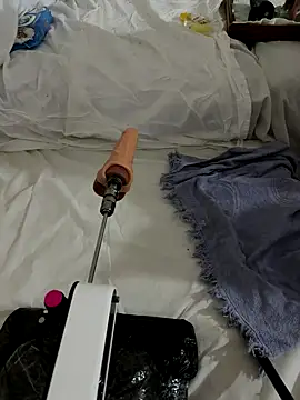 Snapshot of Ozge-SluttyScream69 chatting on 10-04-25, 11:36 Ozge-SluttyScream69 online show from 10-04-25, 11:36