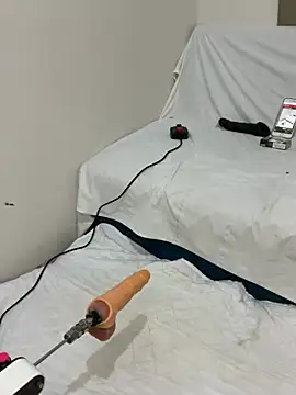 Ozge-SluttyScream69 online show from 02-27-26, 11:16