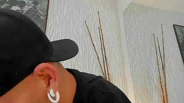 Snapshot of dylan_jacobx chatting on 06-07-26, 03:54 dylan jacobx online show from 06-07-26, 03:54